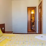 Hotel бриз 2*